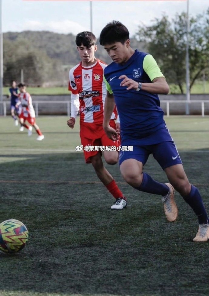 效力巴達洛納U16的中國球員汪修昊，入選西班牙加泰羅尼亞大區(qū)隊