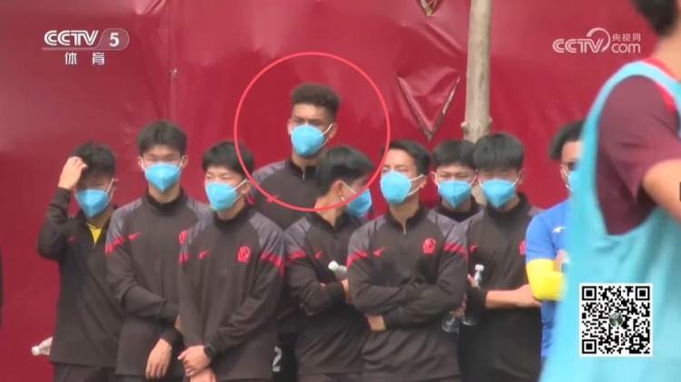 無緣U17國足名單，張洪福隨恒大足校觀摩國少隊訓(xùn)練